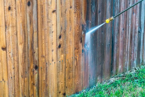 Cost of Fence Pressure Washing in Orange Park