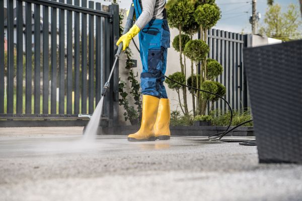 Cost of Driveway Power Washing in Orange Park