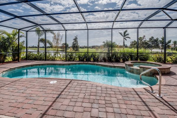 Cost of Pool Enclosure Cleaning in Orange Park