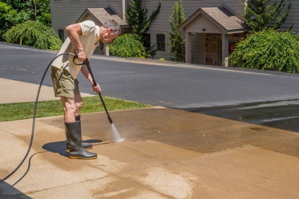 Cost of Concrete Pressure Cleaning in Orange Park