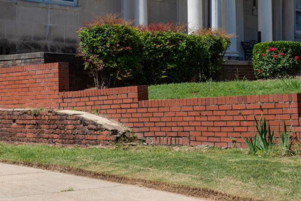 Cost of Retaining Wall Cleaning in Orange Park